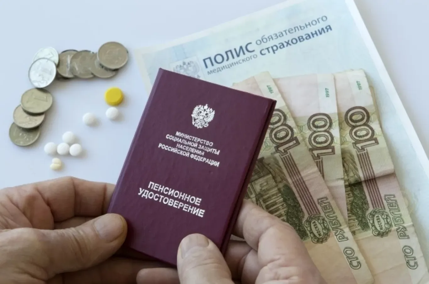 Slutskiy: Migrantlarga pensiya bekor qilinishi kerak