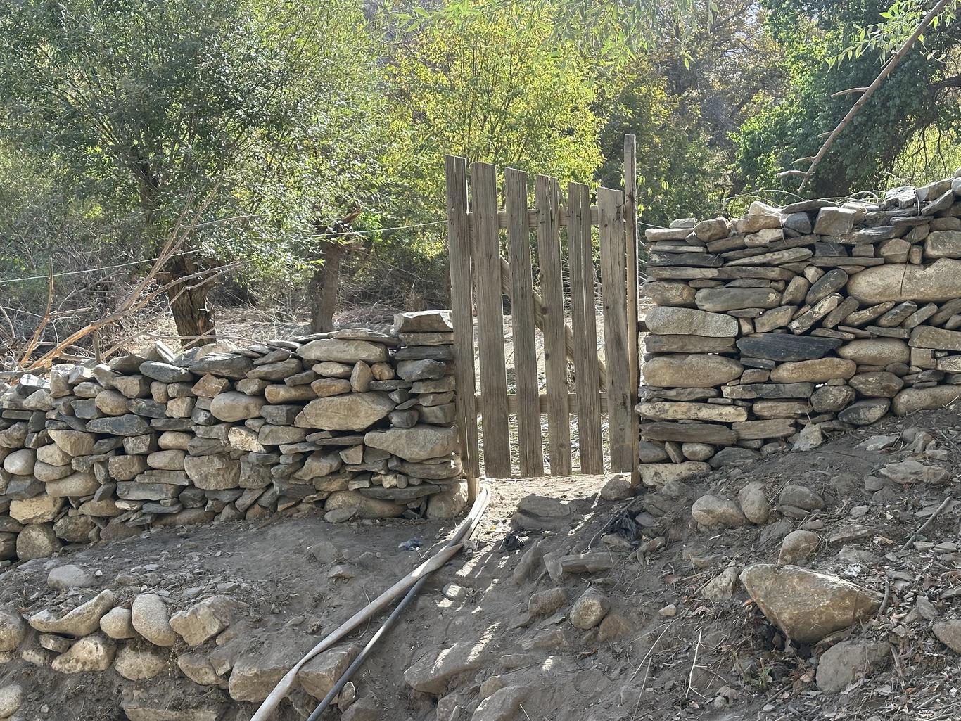 Navoiydagi toshdan qurilgan qishloq haqida bilasizmi?