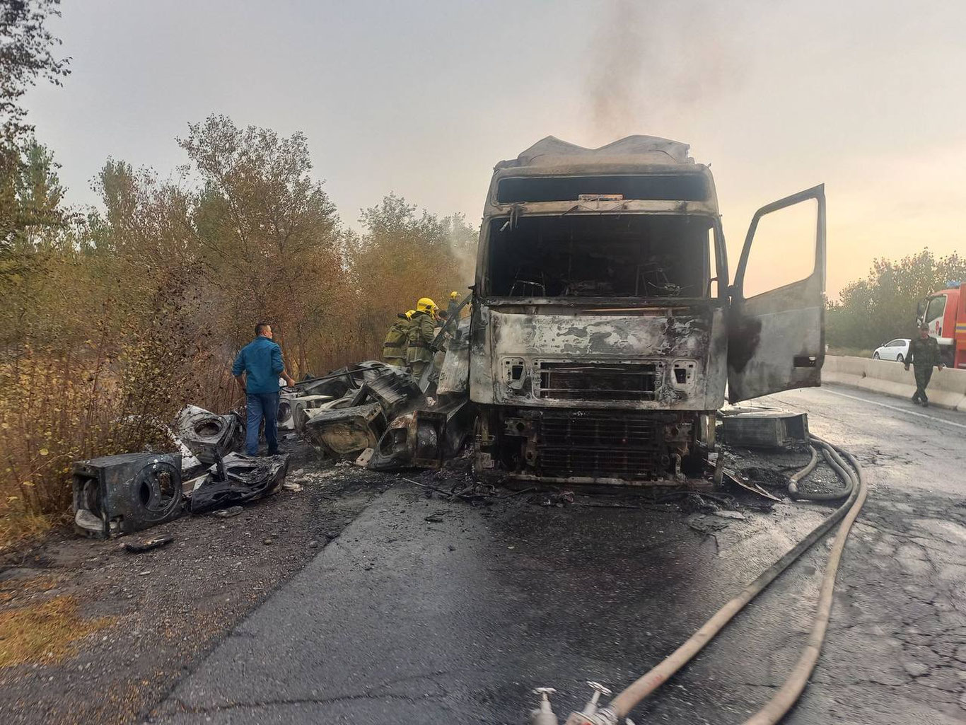 Фарғонада юк машинаси ёниб кетди