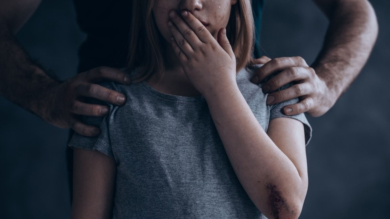 Namanganda 38 yoshli erkak 7 yoshli qarindoshini zo‘rladi