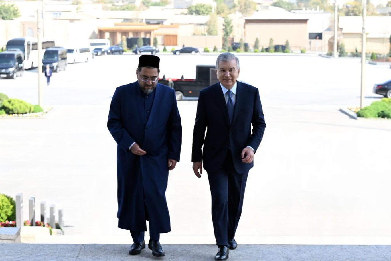 Шавкат Мирзиёев Ислом цивилизацияси марказида олиб борилаётган ишлар билан танишди