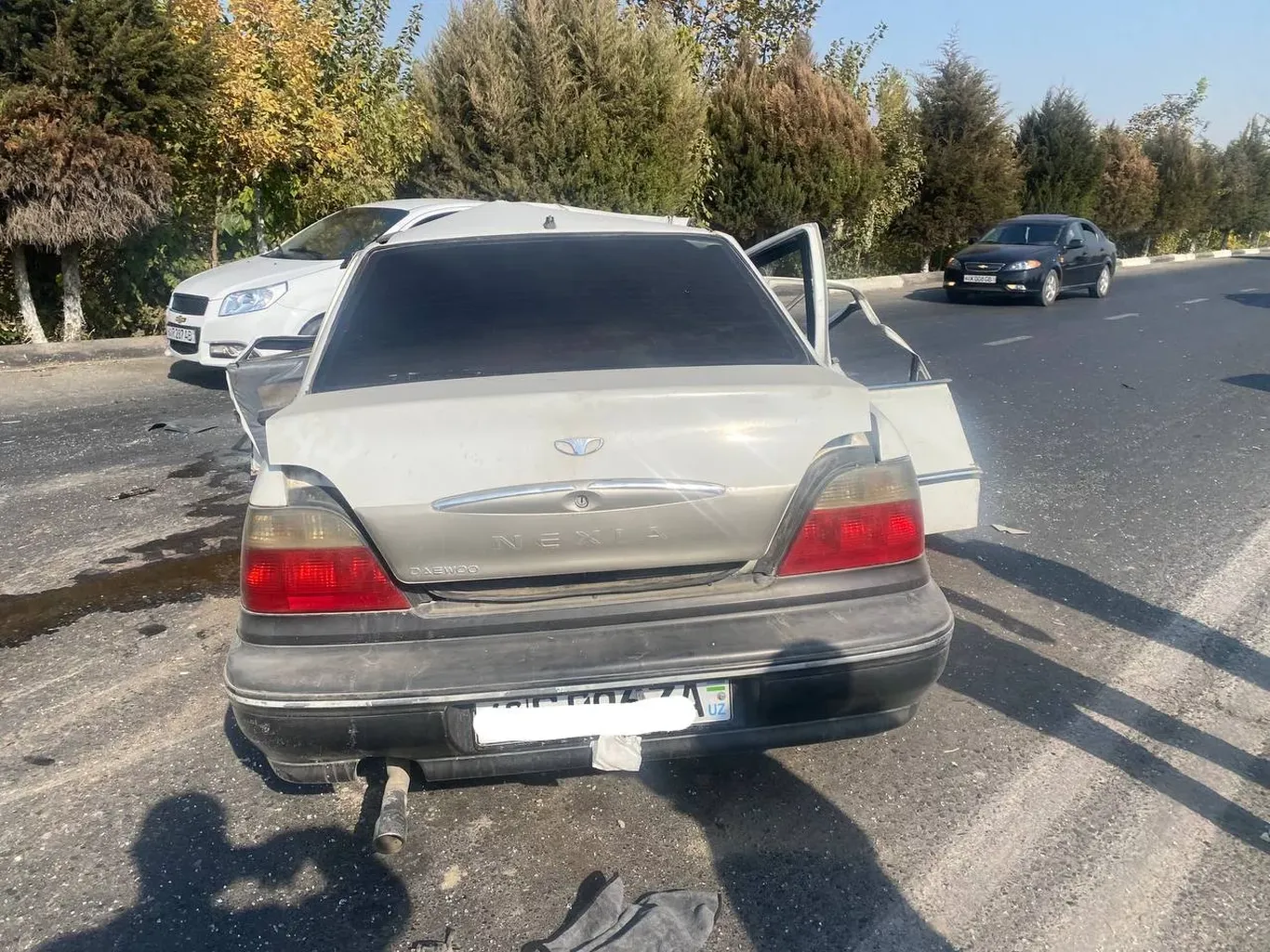 Andijonda haydovchining uxlab qolishi oqibatida ikki avtomobil to‘qnashib ketdi