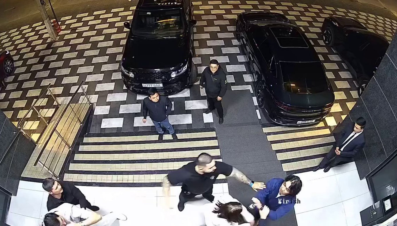 Тошкентда аёлни ҳимоя қилган эркакни комага тушириб қўйган шахс 8 йилга қамалди