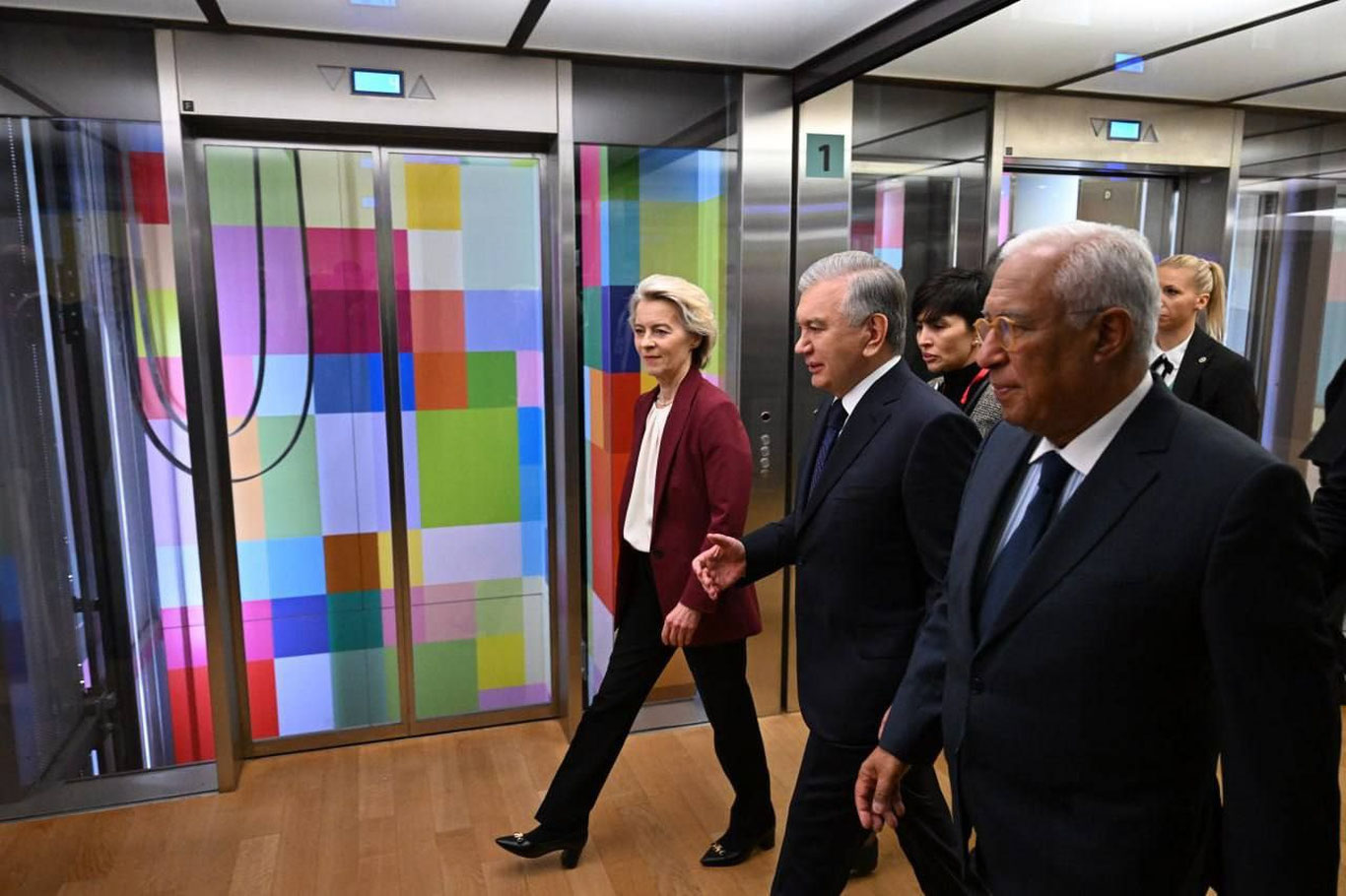 Шавкат Мирзиёев Урсула фон дер Ляен билан учрашди