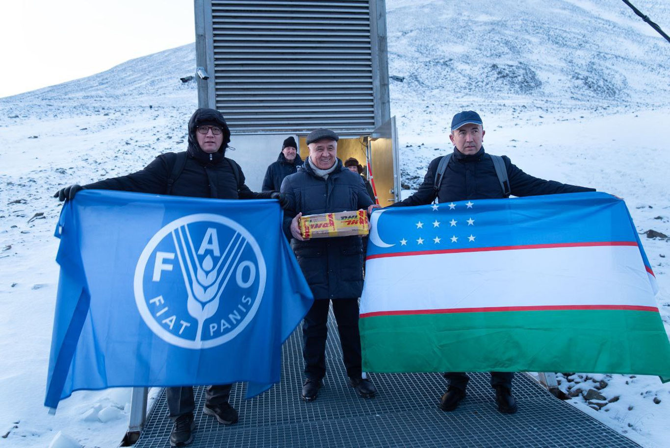 Ўзбекистон "Қиёмат куни омбори"га 20 дан ортиқ экин уруғини топширди