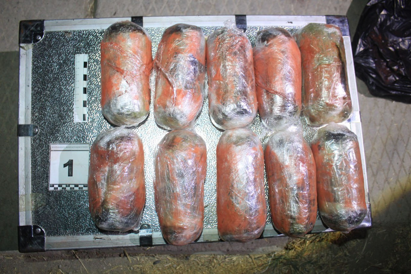 Zangiotada egasi noma'lum 5 kilogramm narkotik modda topildi
