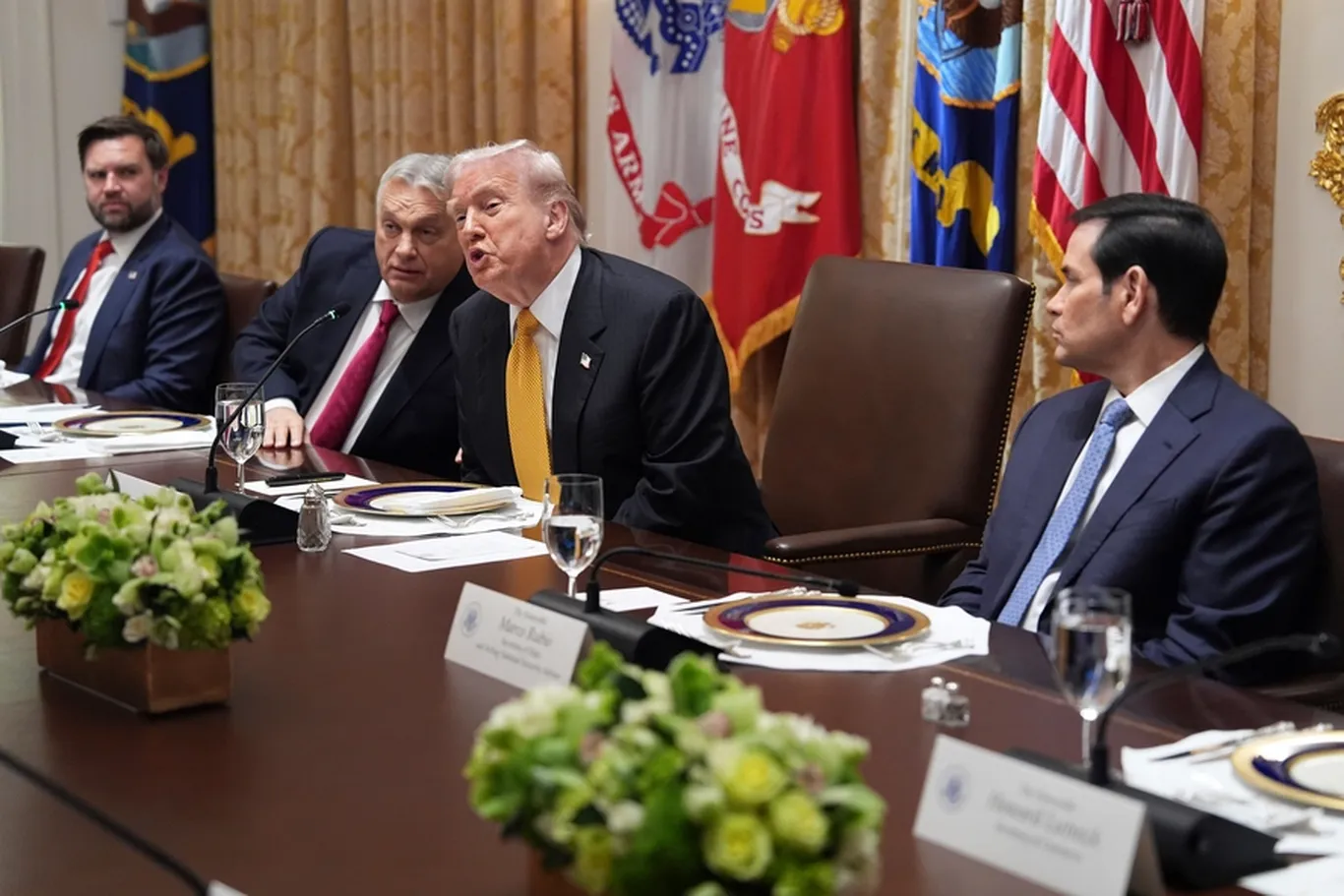 Трамп G20 саммитини “шармандалик” деб атади