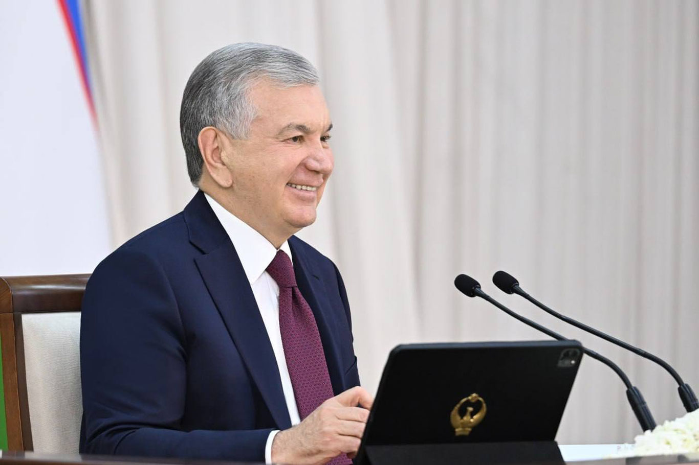 Президент касаба уюшмалари ходимларидан бир гуруҳини мукофотлади