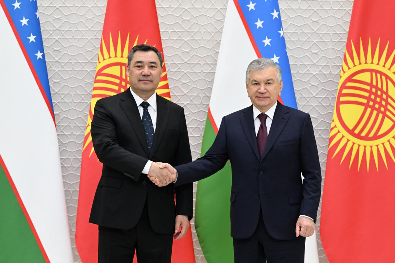 Shavkat Mirziyoyev Sadir Japarov bilan uchrashdi