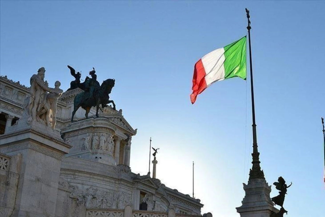 Италияда аёлларни ўлдириш жинояти учун умрбод қамоқ жазоси белгиланди