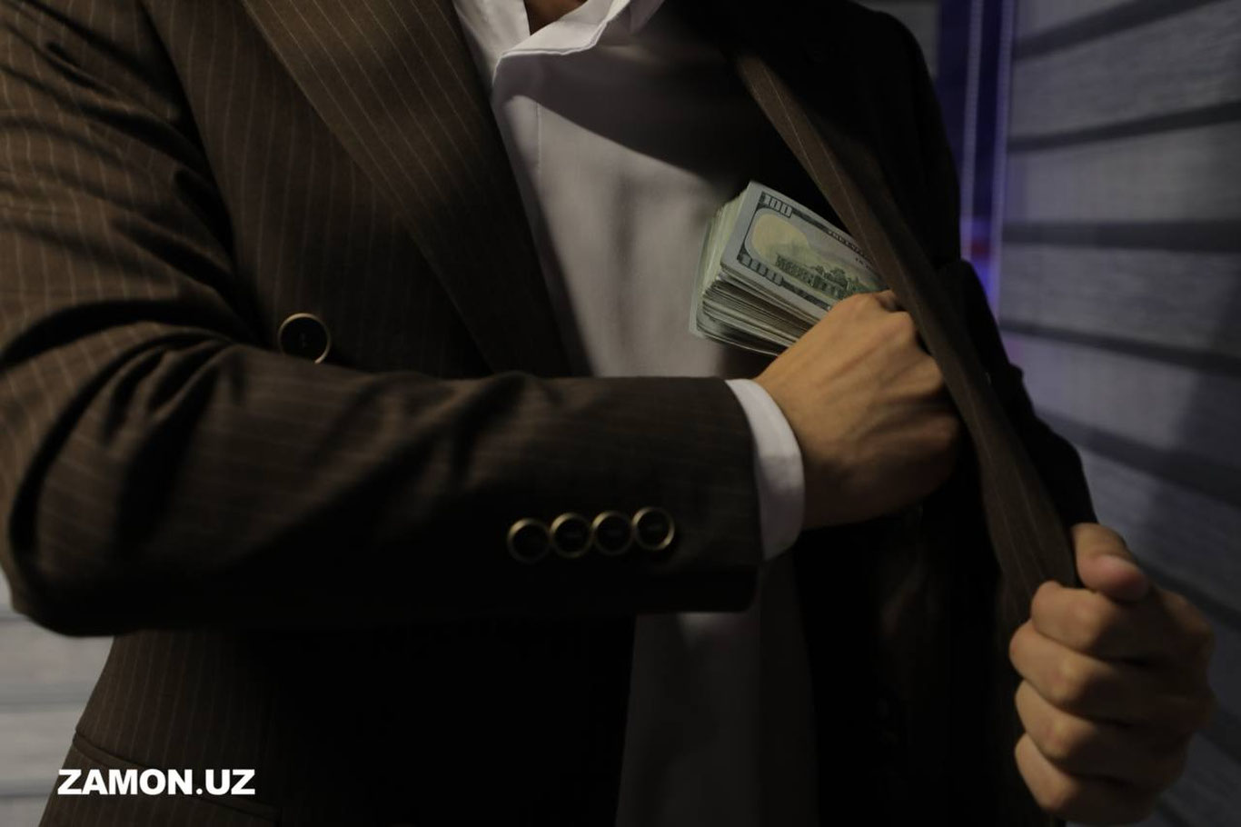 Фарғонада Кадастр агентлиги бош инспектори пора билан ушланди