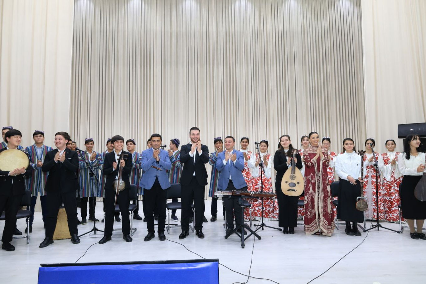 Farg‘ona Davlat Universitetida “Ozarbayjon san’ati va adabiyoti kunlari” doirasida badiiy konsert bo‘lib o‘tdi