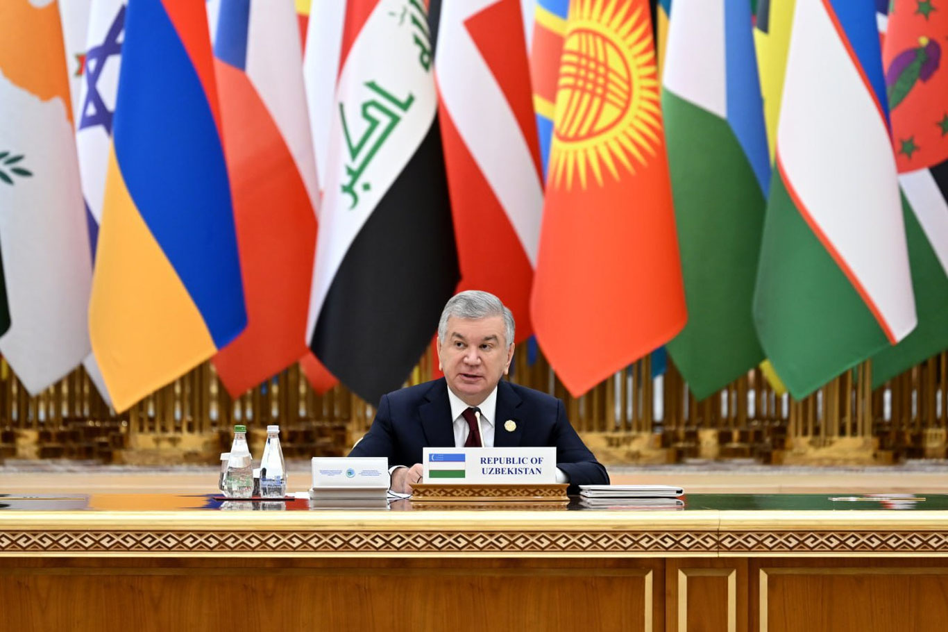 Shavkat Mirziyoyev Ashxoboddagi xalqaro forumda ishtirok etdi