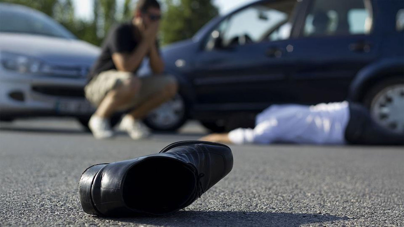 Бекободда машинада одам уриб ўлдириб, жасадни каналга ташлаган ИИБ ходимига хотини ёрдамлашган