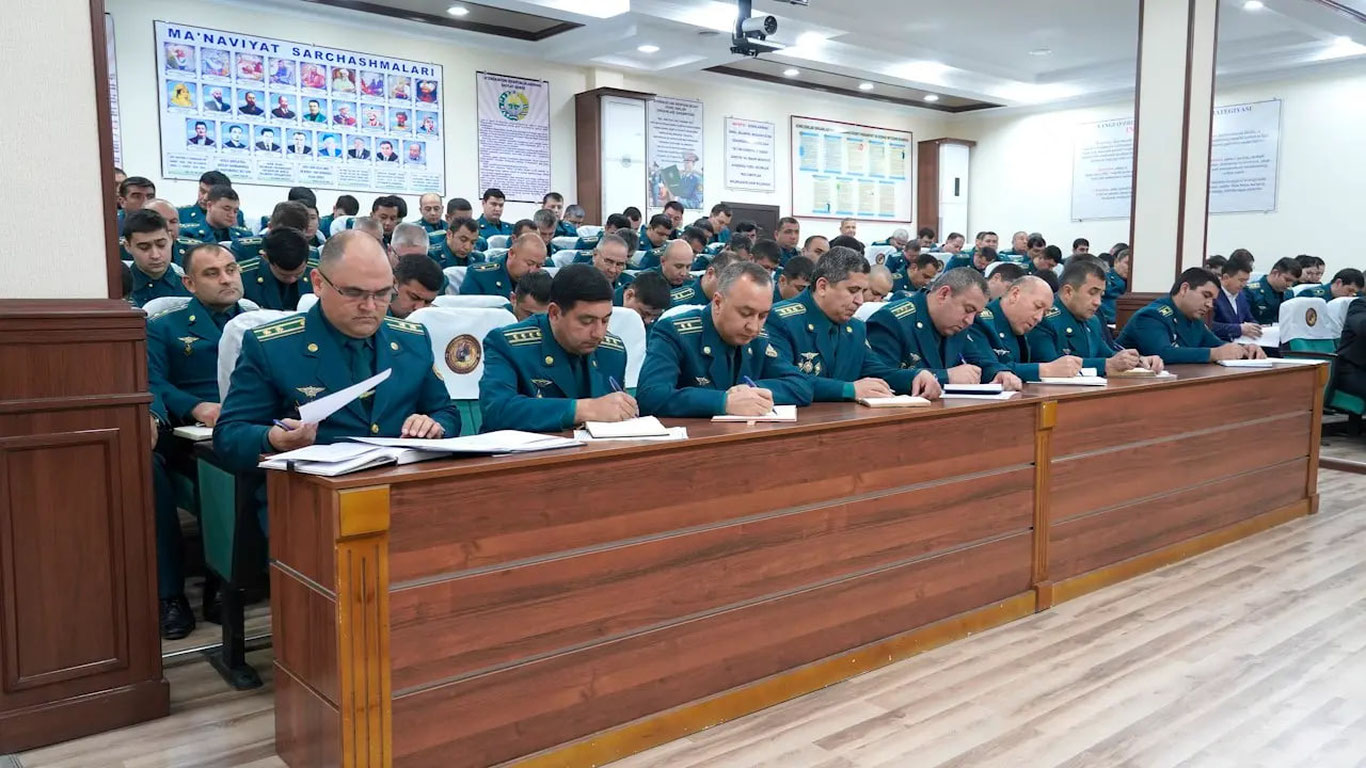 Навоийда 10 нафар ходим ички ишлар органлари сафидан четлаштирилди