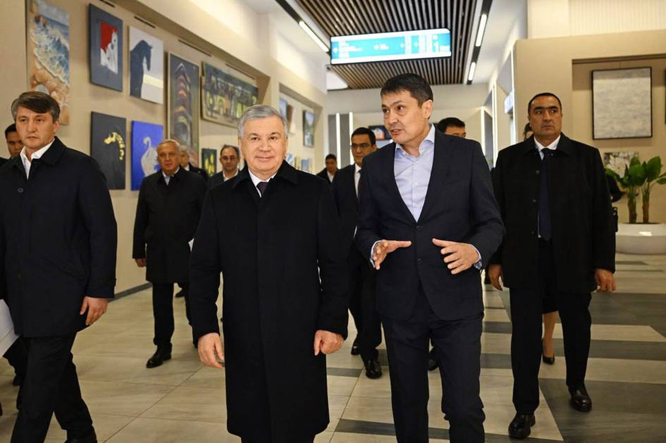 Президент ташриф буюрган савдо марказ раҳбари “Дўстлик”  ордени билан тақдирланди