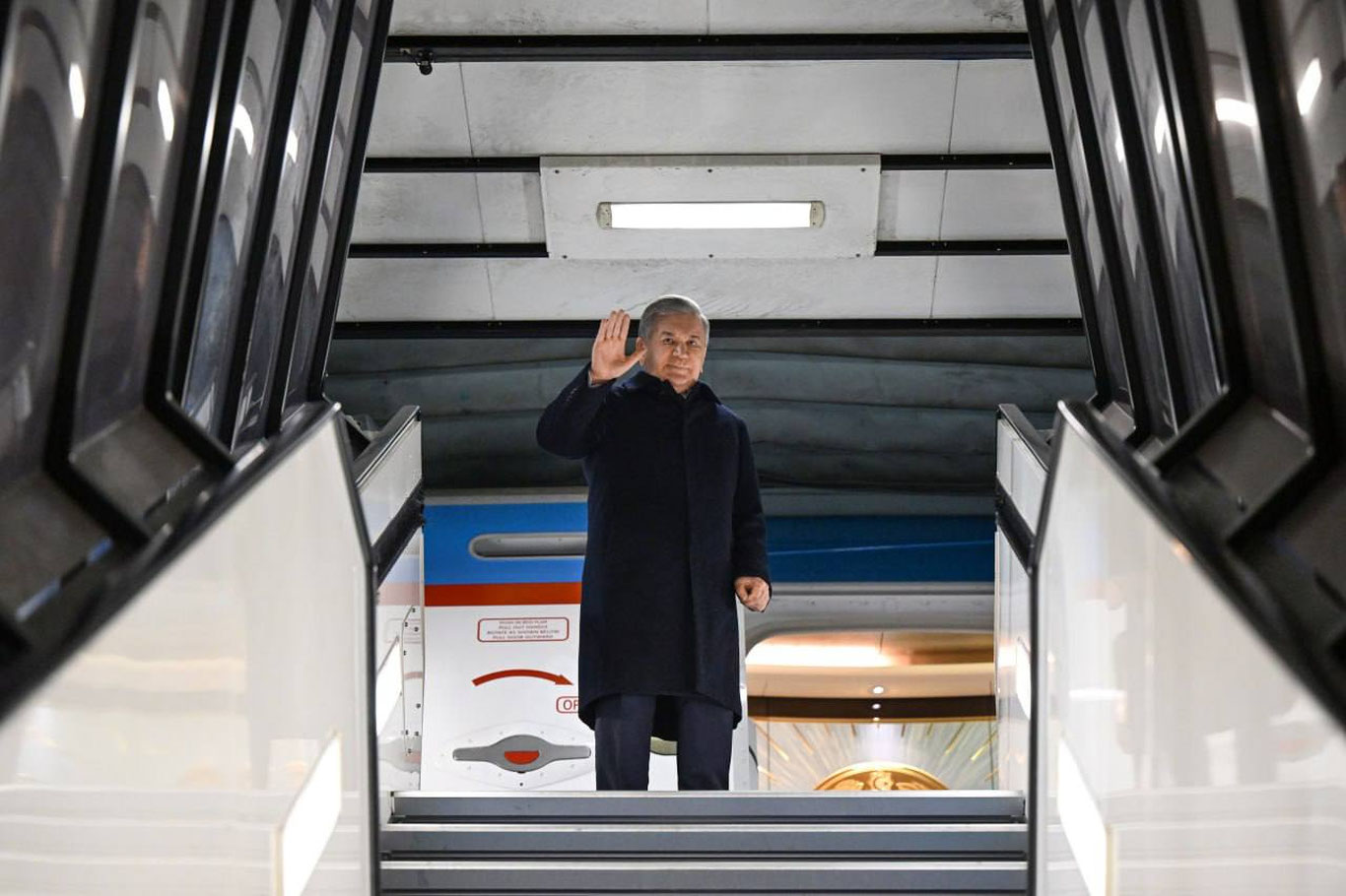 Шавкат Мирзиёев Токиодан Санкт-Петербургга жўнаб кетди