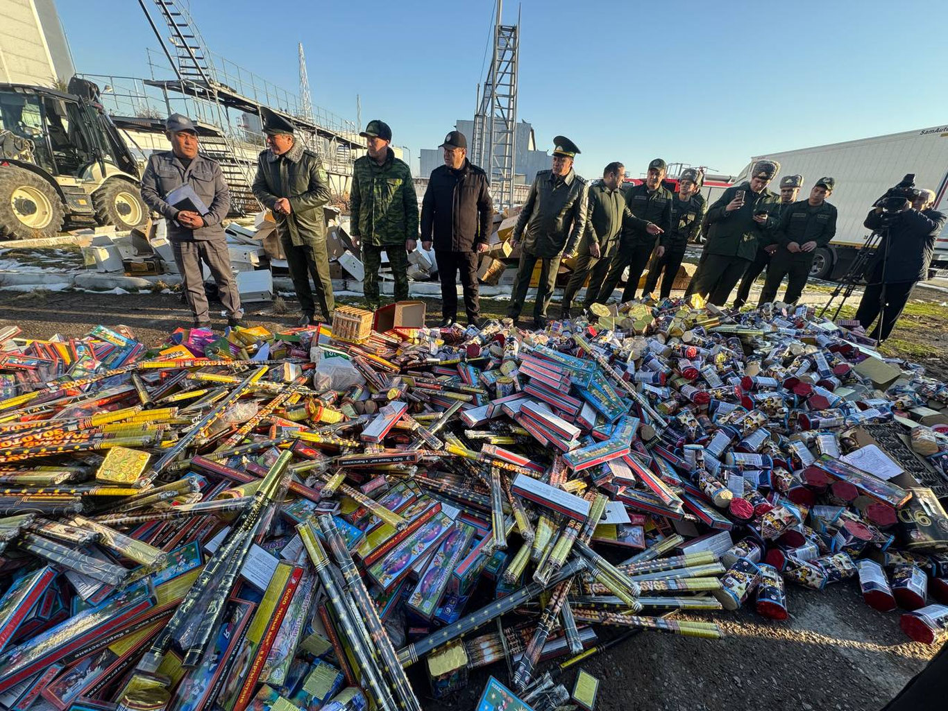 Тошкентда 500 млн сўмлик қарийб 1 млн дона пиротехника воситалари йўқ қилинди