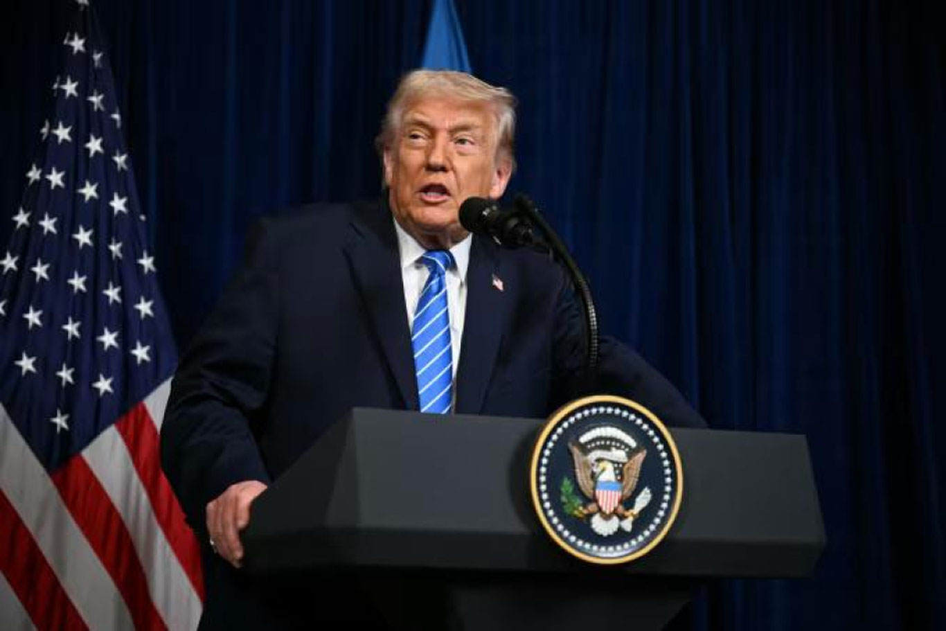 “АҚШ Венесуэлани бошқаради” — Трамп