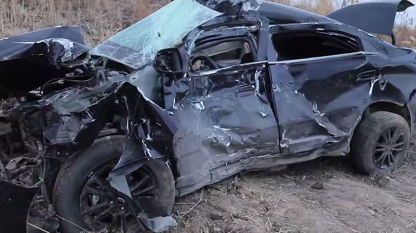 Хоразмда поезд Cobalt'ни уриб юборди