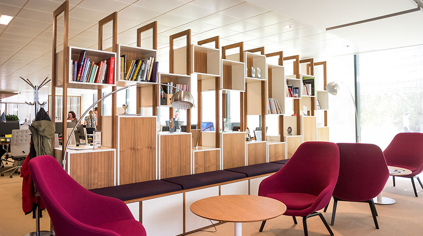 Ўзбекистонда вазирлик ва идораларда китобхон ходимлар пул мукофоти билан рағбатлантирилади