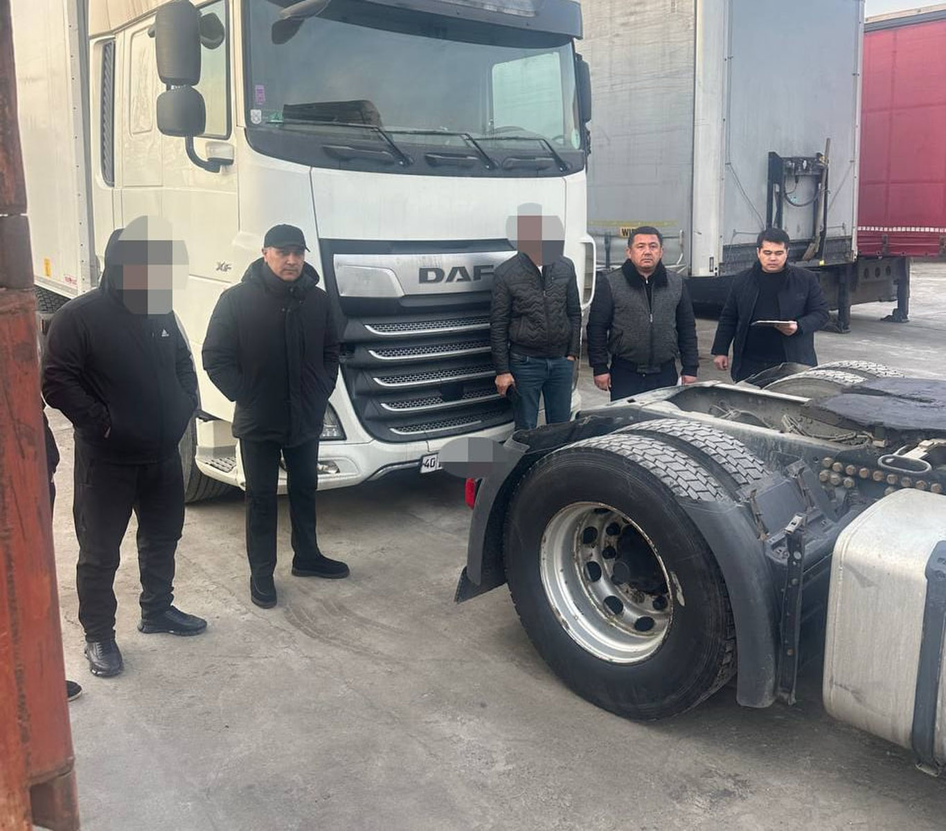 Фарғонада банкдан қарздор фуқаронинг машинаси хатланди