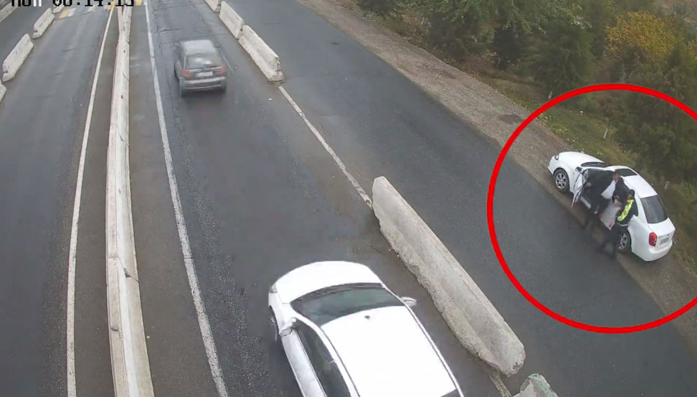 Жиззахда алкотестер орқали ҳайдовчилардан пул ундириб келган ЙПХ ходими қўлга олинди