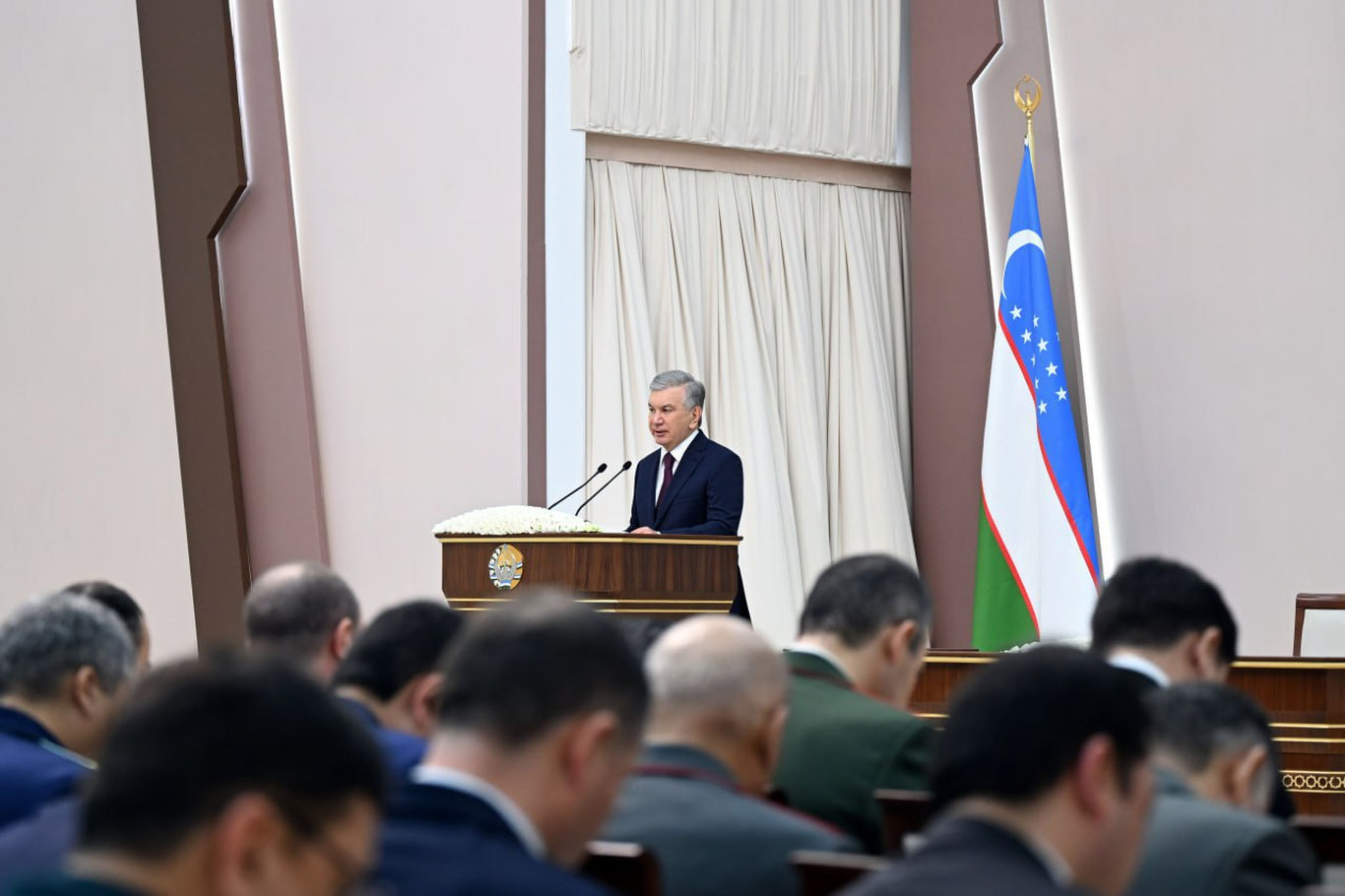 Ички ишлар вазири ўринбосари Б. Абдуллаев ва департамент бошлиғи Р. Турсуновга нисбатан жиноят иши қўзғатилди