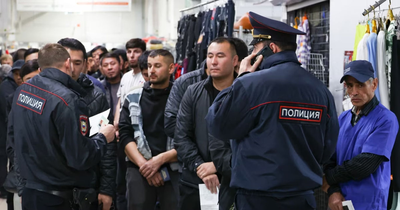 Россияда ҳарбий рўйхатдан ўтмаган мигрантларнинг фарзандлари фуқароликдан маҳрум этилади