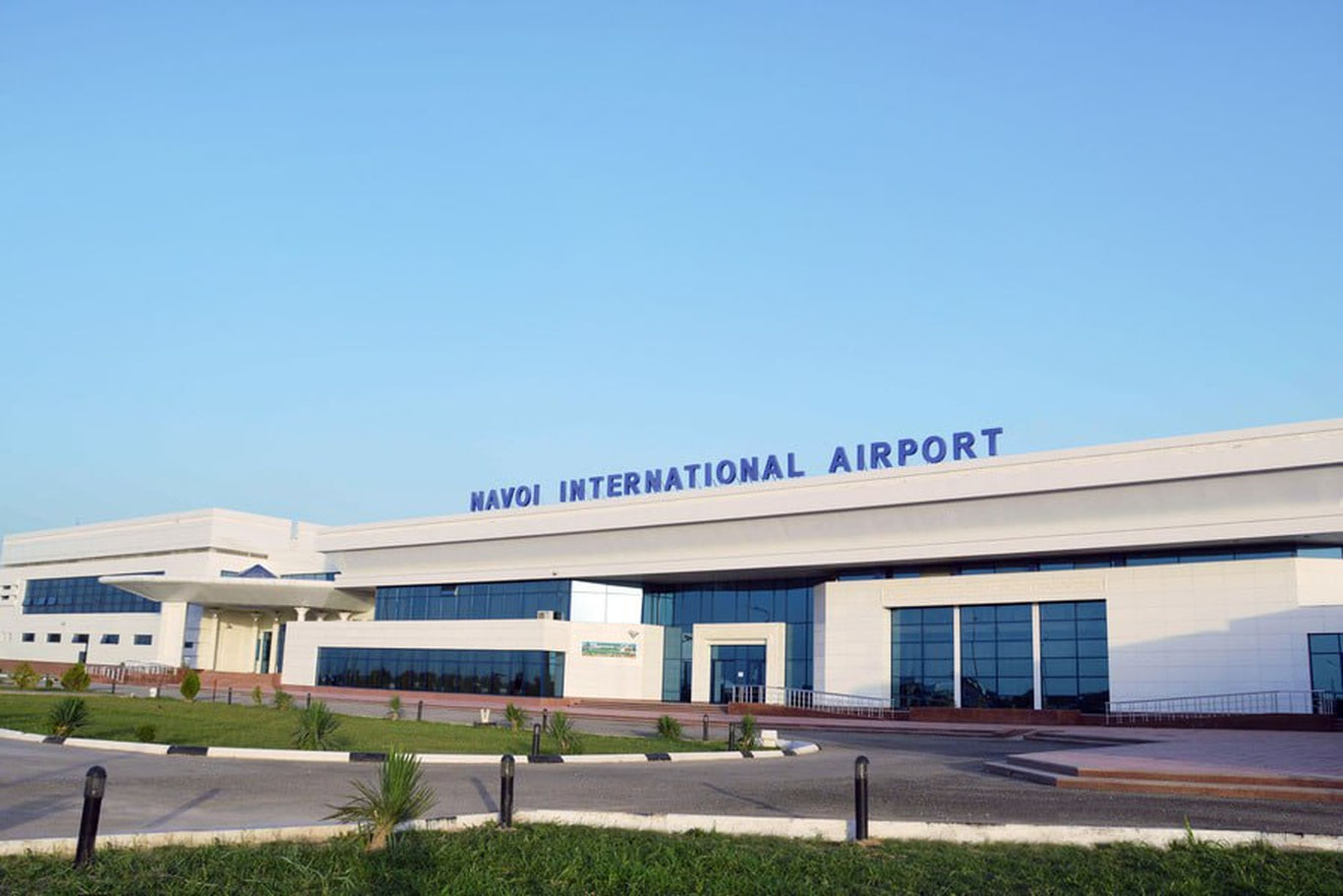 Navoiy xalqaro aeroportida yo‘lovchi tashish hajmi yiliga 150 ming nafarga yetkaziladi