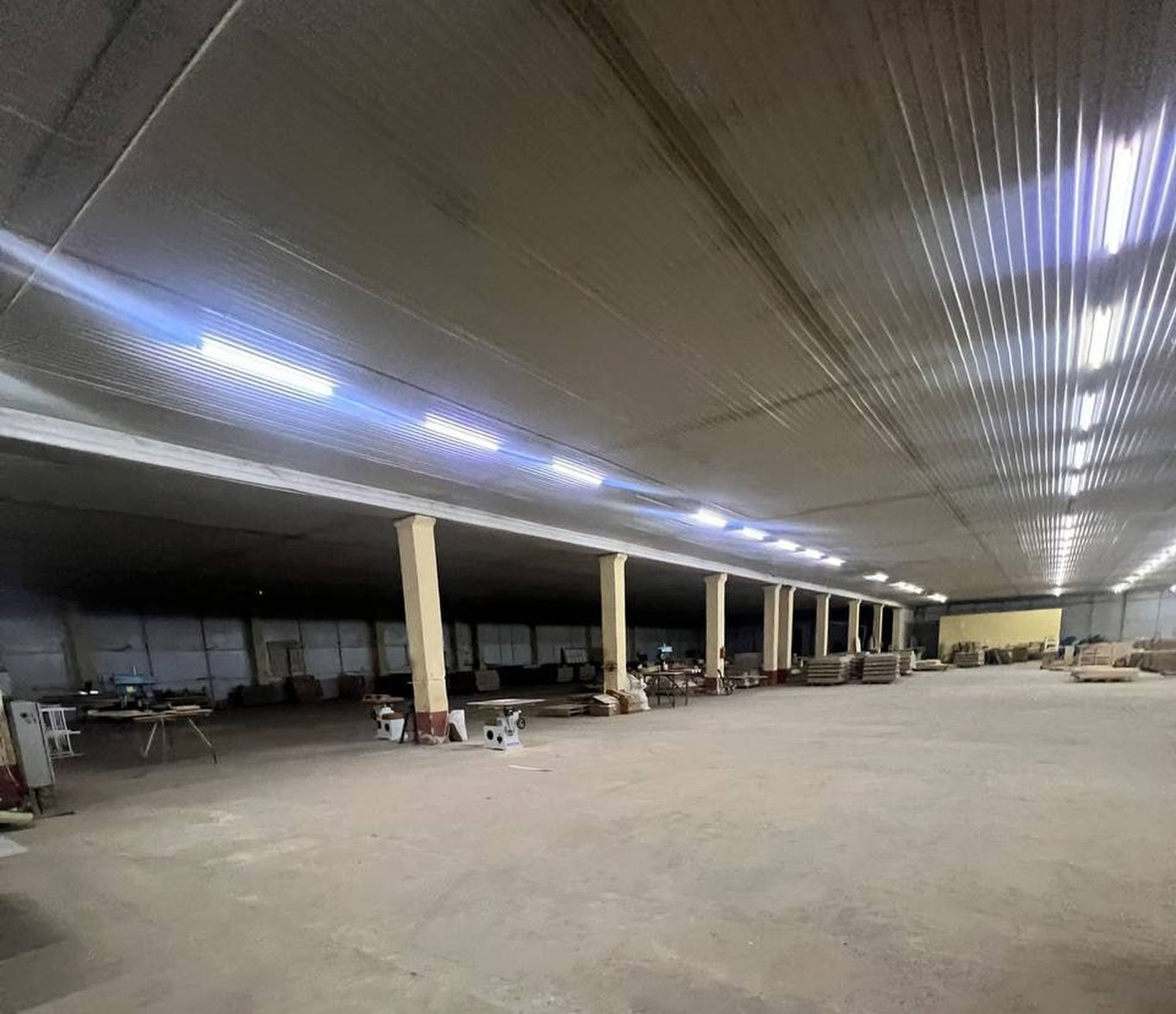 Андижонда банкдан қарздор МЧЖ биноси хатланди