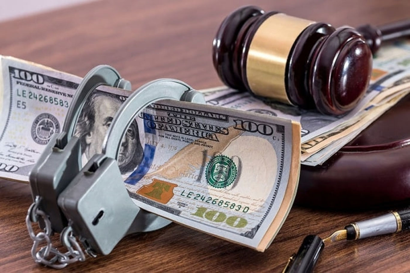 Ўзбекистонда 2025 йилда 12 мингдан ортиқ фуқаро фирибгарликда айбланиб судланган