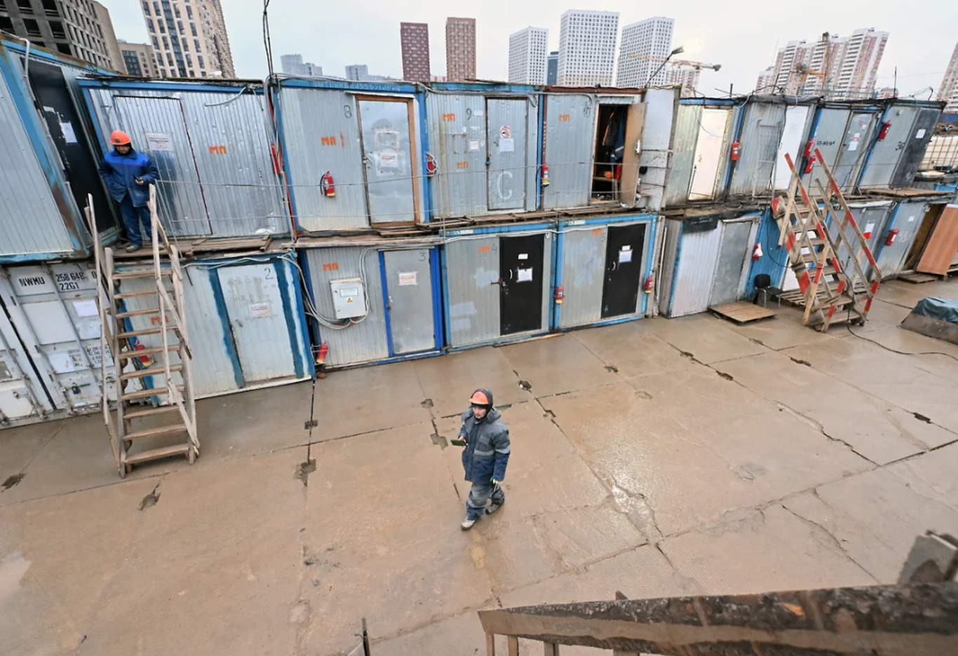 Россия МДҲ мамлакатларидан келган мигрантлар учун қўшимча тўловларни жорий этишни режалаштирмоқда