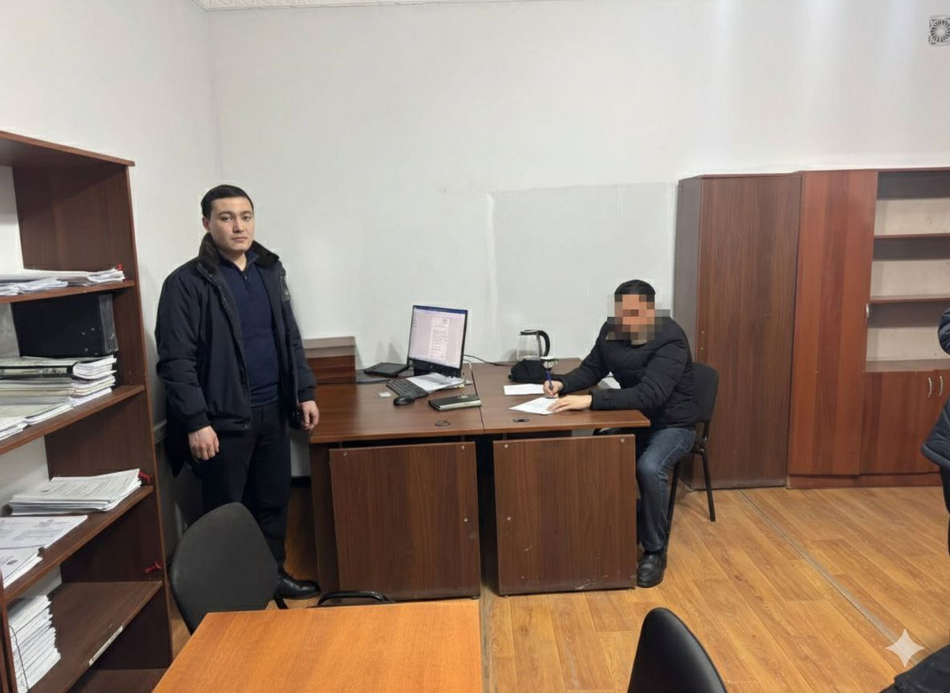 Нукусда алиментдан қарздор ота опасининг уйидан топилди