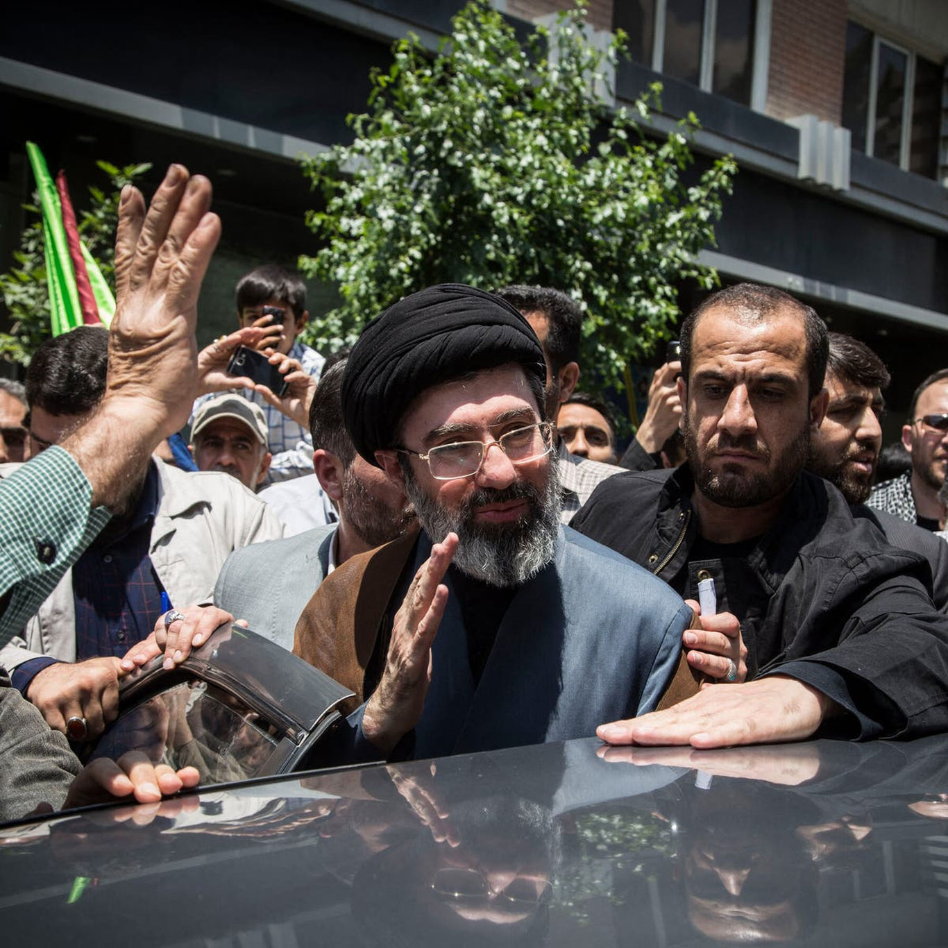 Эрон хавфсизлик сабабли янги олий раҳбар номини эълон қилишни кечиктирди