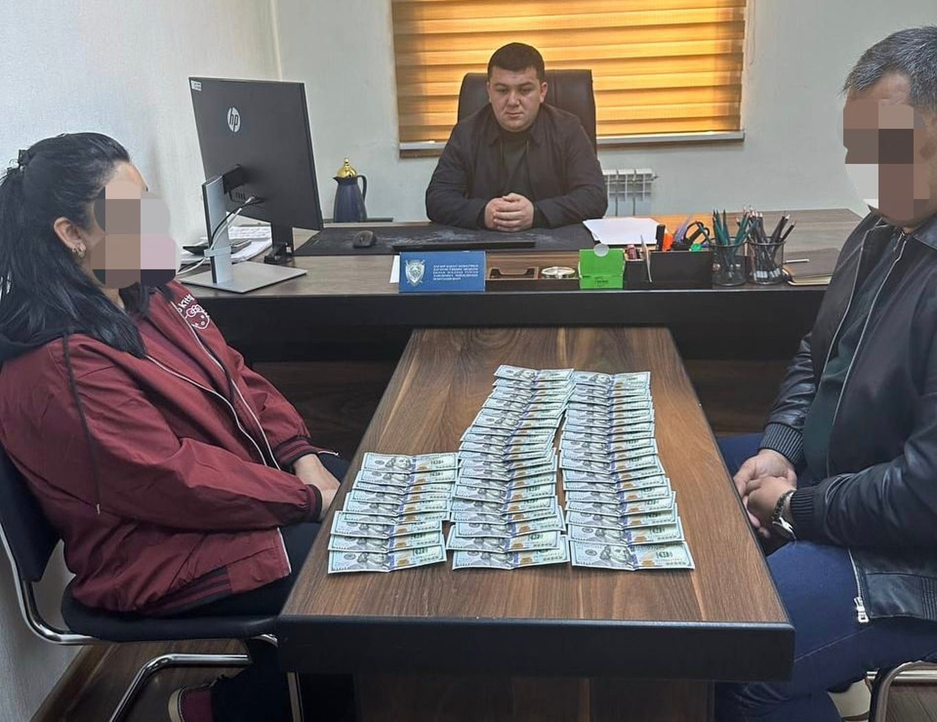 После того как отец был заключен в тюрьму в Янгиюле, он выплатил 25 миллионов алиментов.