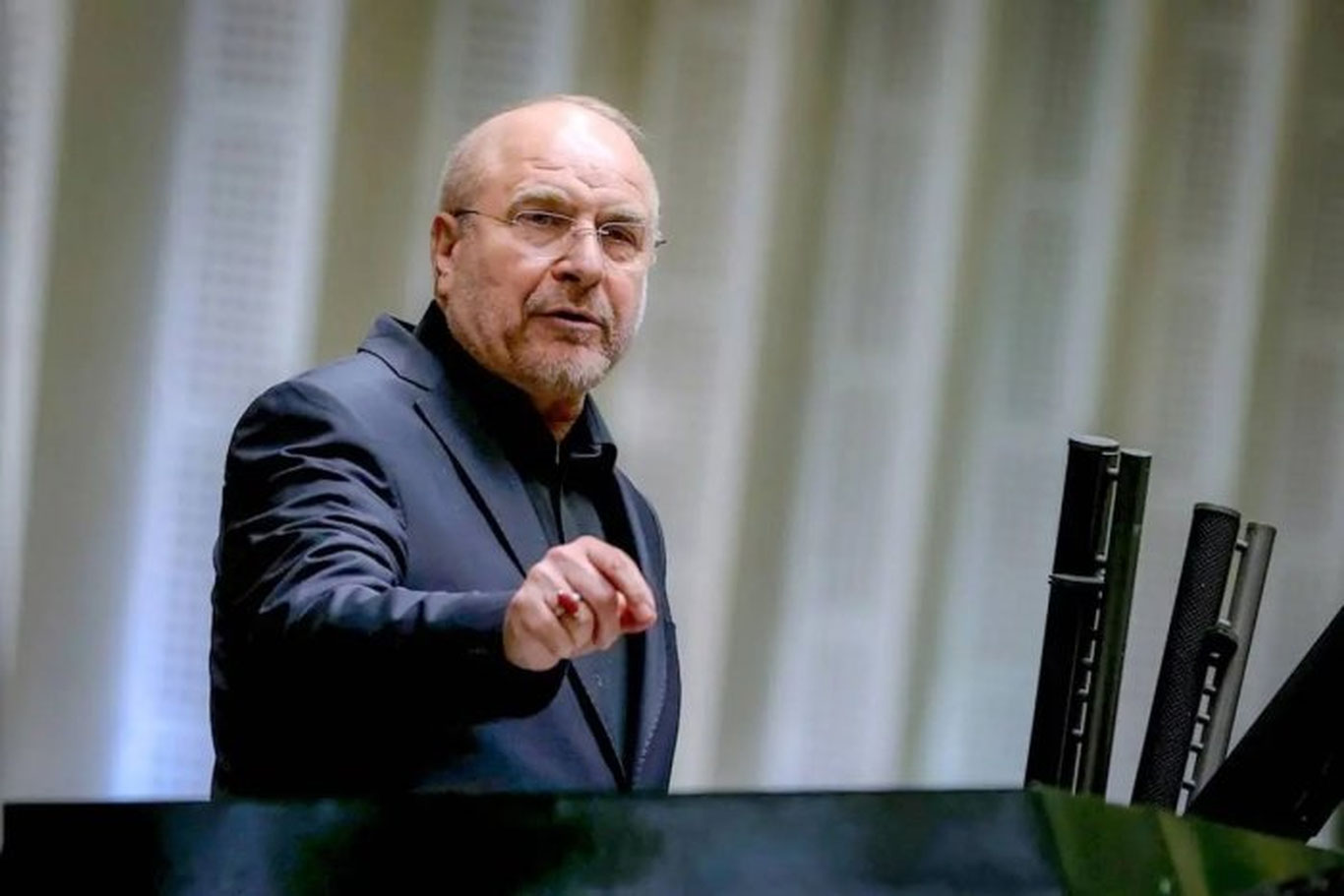 “Урушни сиз бошладингиз, биз якунлаймиз” — Эрон парламенти раиси Трампга мурожаат йўллади