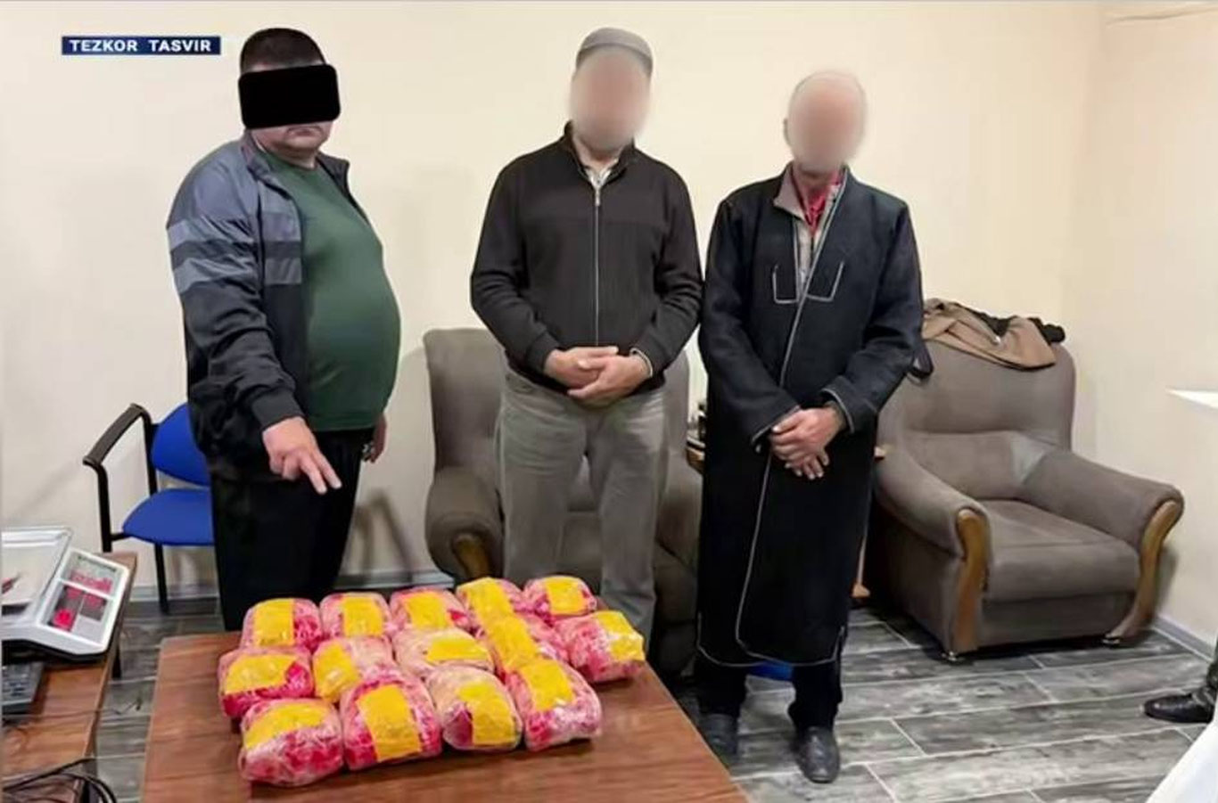 Surxondaryoda maktab o‘qituvchisi katta miqdorda narkotik modda sotayotganda qo‘lga olindi