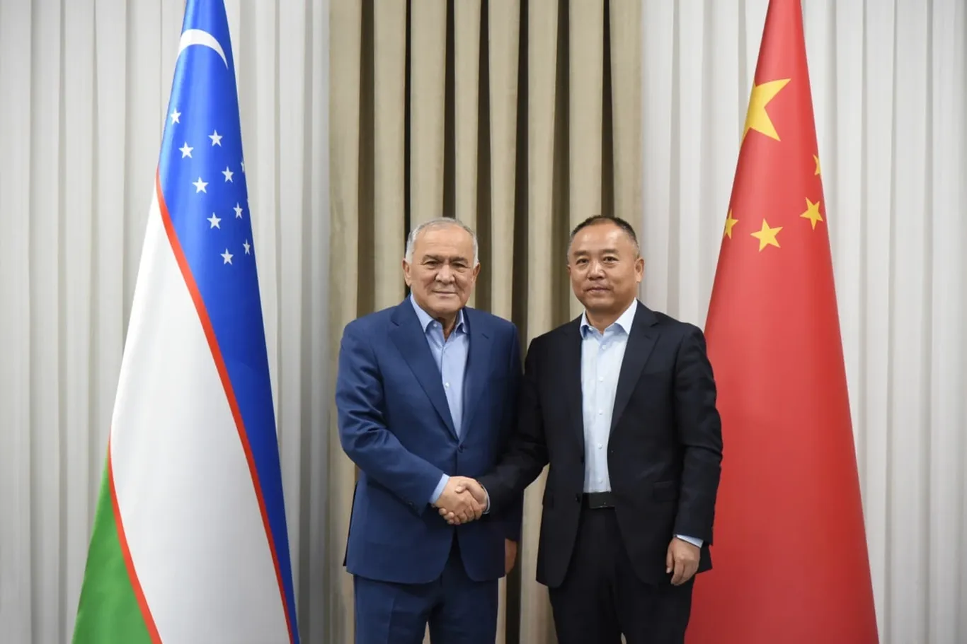 “Ўзбекнефтгаз” Хитой компанияси билан 30 та қудуқни бурғилаш бўйича шартнома имзолади