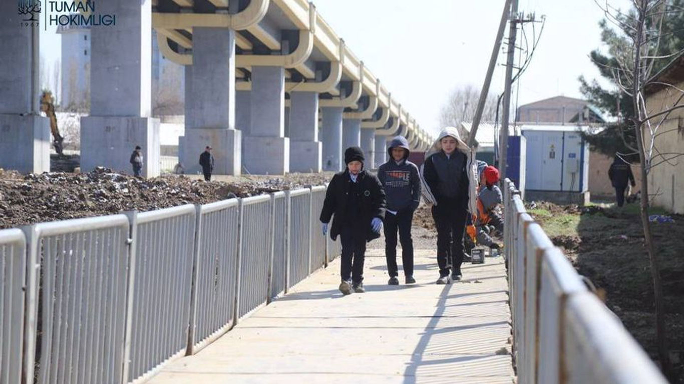 “Сергелидаги кўприк муаммоси ижтимоий тармоқларда тарқалганидан кейин унга ечим берилди” — Президент