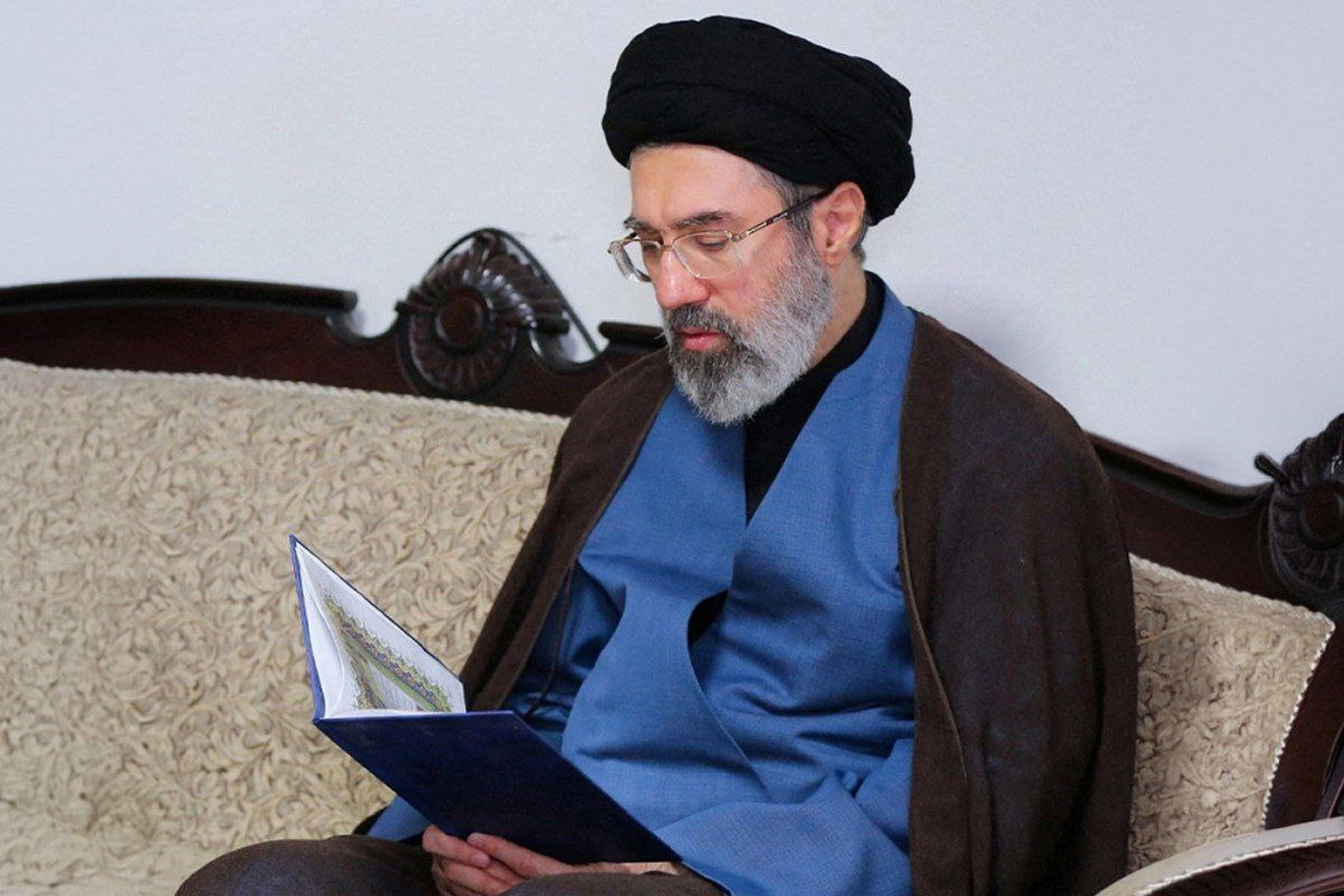 Mujtabo Xomanaiy AQSH–Isroil zarbalari vaqtida omon qolgan — The Telegraph