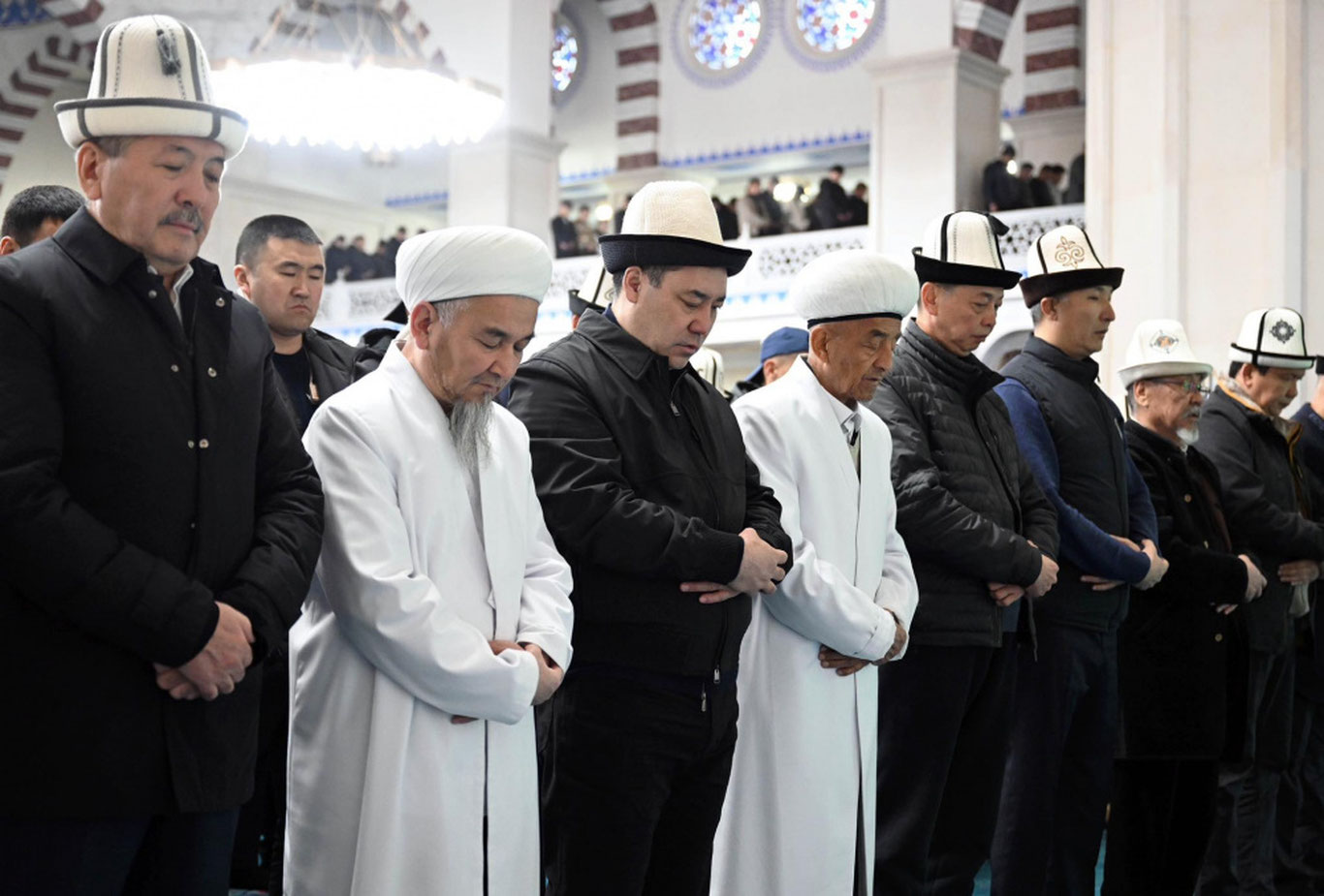 Sadir Japarov va Qamchibek Tashiyev hayit namozini ado etdi