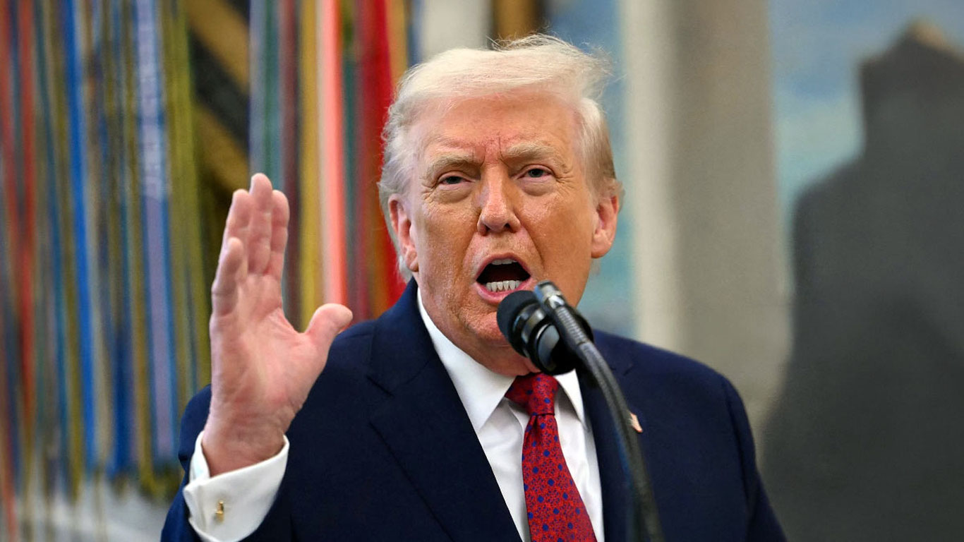 Трамп Эрон билан беш кунлик сулҳ эълон қилди