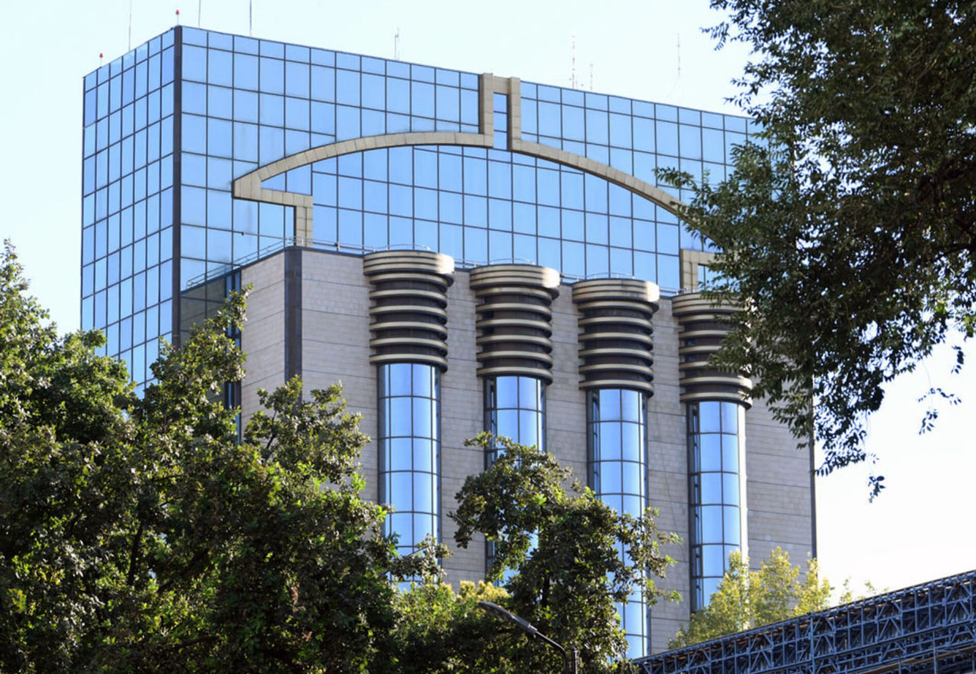 O‘zbekistonda 11 ta bank jarimaga tortildi