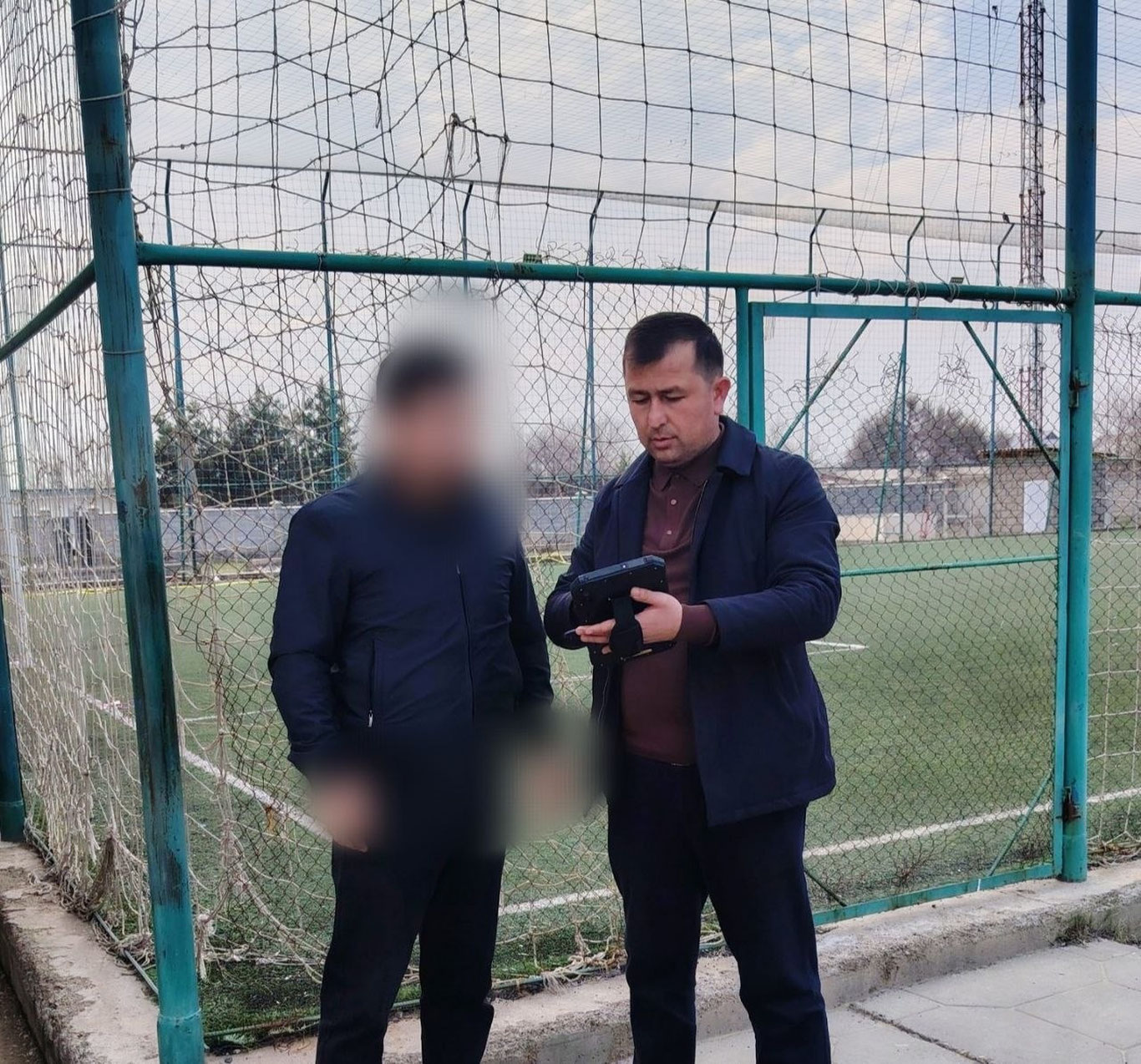 Жиззахда солиқ қарзи сабаб мини-стадион хатланди