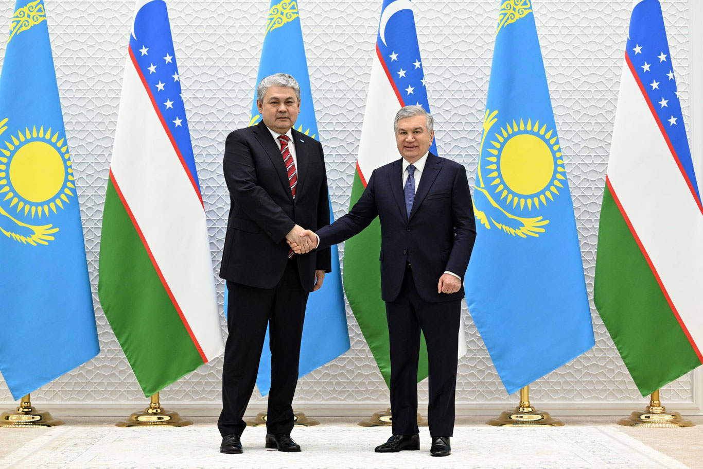 Shavkat Mirziyoyev received Yermek Kosherbayev, the head of the Kazakhstan TIV.