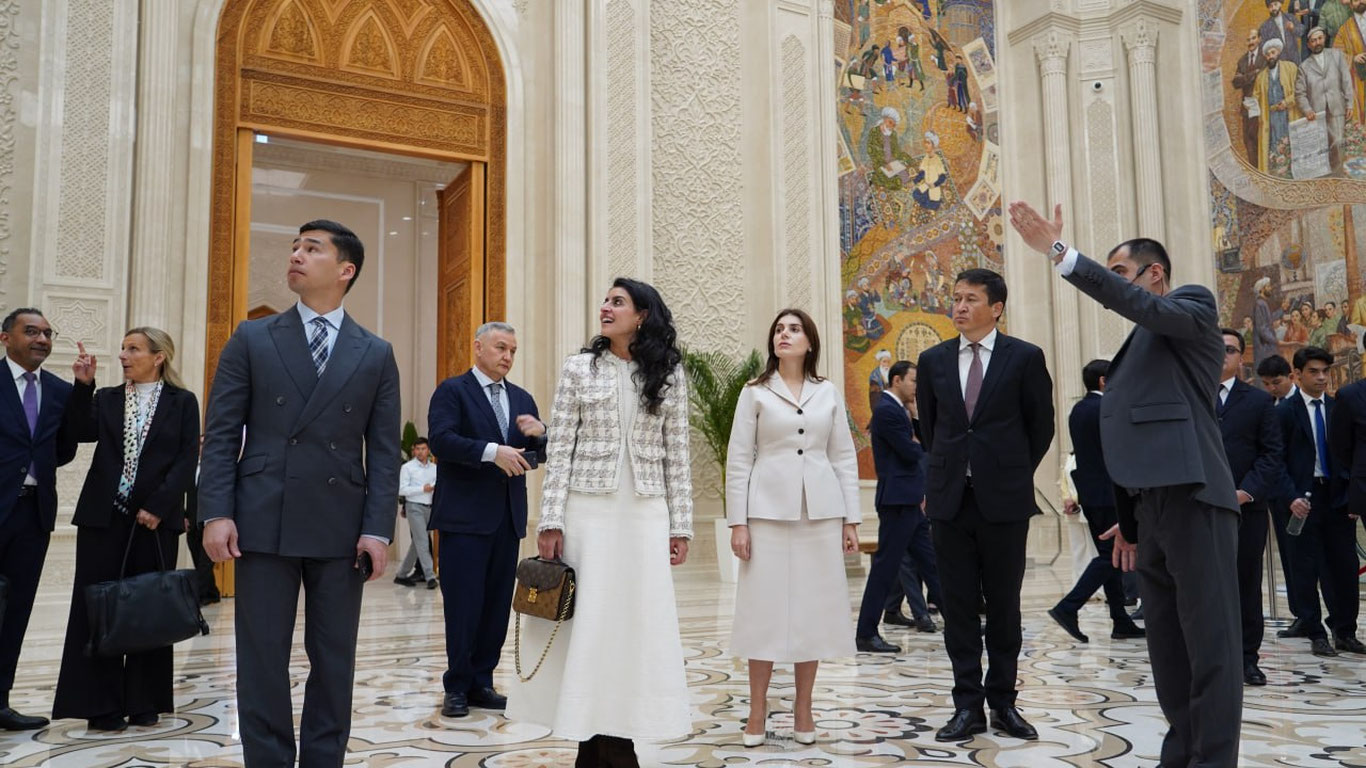 Бутунжаҳон туризм ташкилоти бош котиби Шавкат Мирзиёев ташаббусини юқори баҳолади