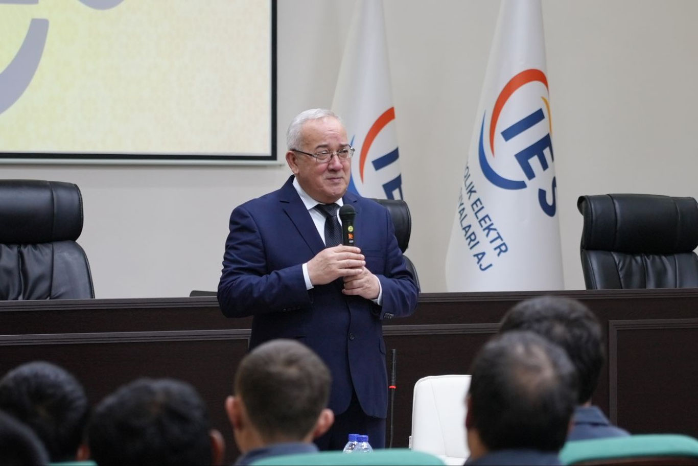 “Иссиқлик электр станциялари” АЖда ёшлар билан очиқ мулоқот ўтказилди