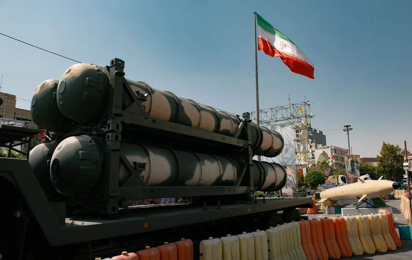 Eron Yaqin Sharqda AQSh va Isroilning neft-gaz infratuzilmalariga zarba berdi