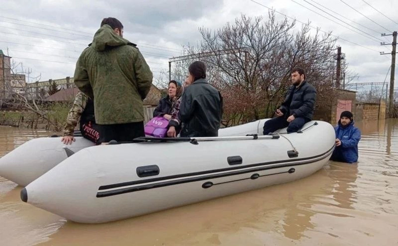 Dog'istonda suv omboridagi tuproqli to'siq yorilib ketdi